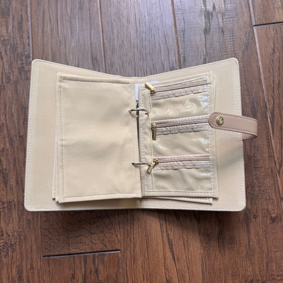 Vlando Yancy Diary | Travel Jewelry Notebook - Picture 5 of 6